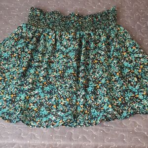 Veronica M Floral Green Skirt size medium